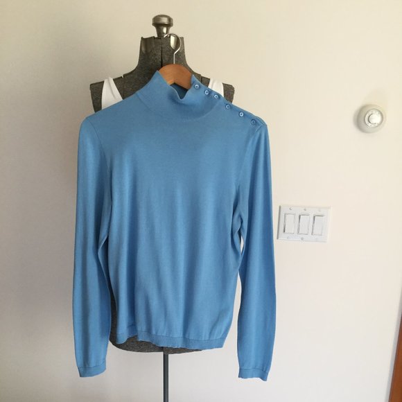 NWOT J Crew 100% Cotton Lightweight Side-neck Buttoned Blue Turtleneck - Picture 4 of 7